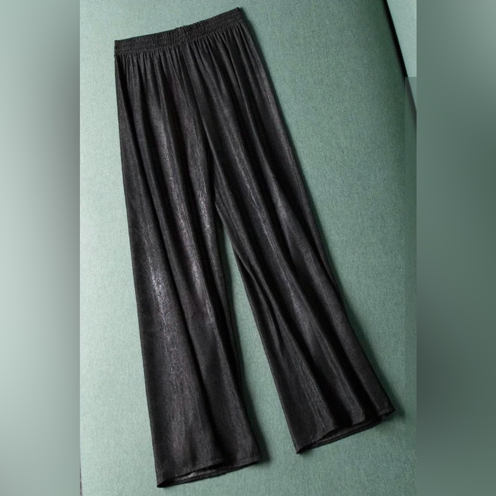 Soft Sheen Women's Capris Size L